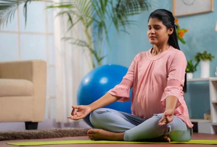 What Is Prenatal Yoga And When Should You Start ?